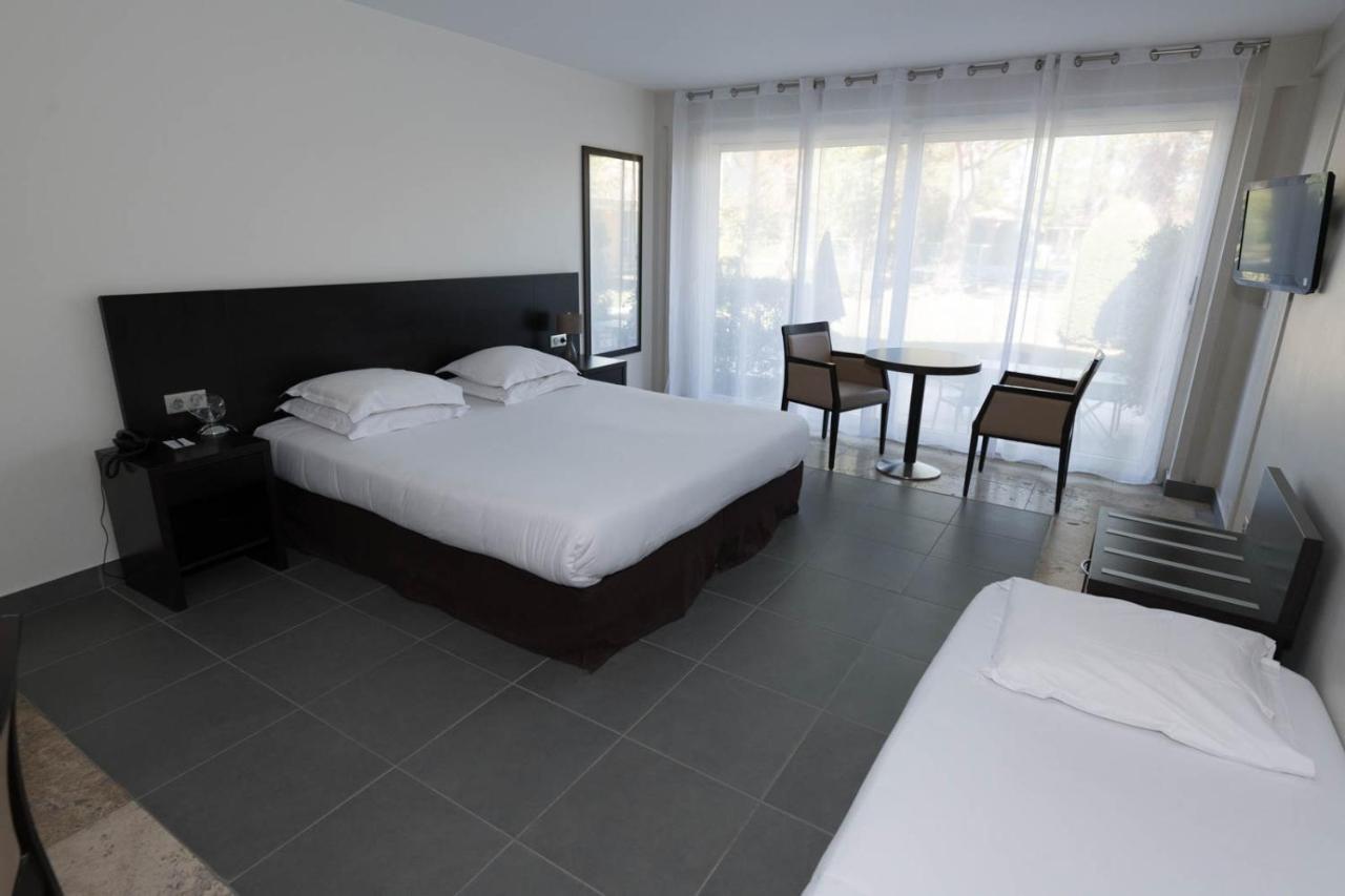 Sowell Hotels Domaine De La Petite Isle LʼIsle-sur-la-Sorgue Dış mekan fotoğraf
