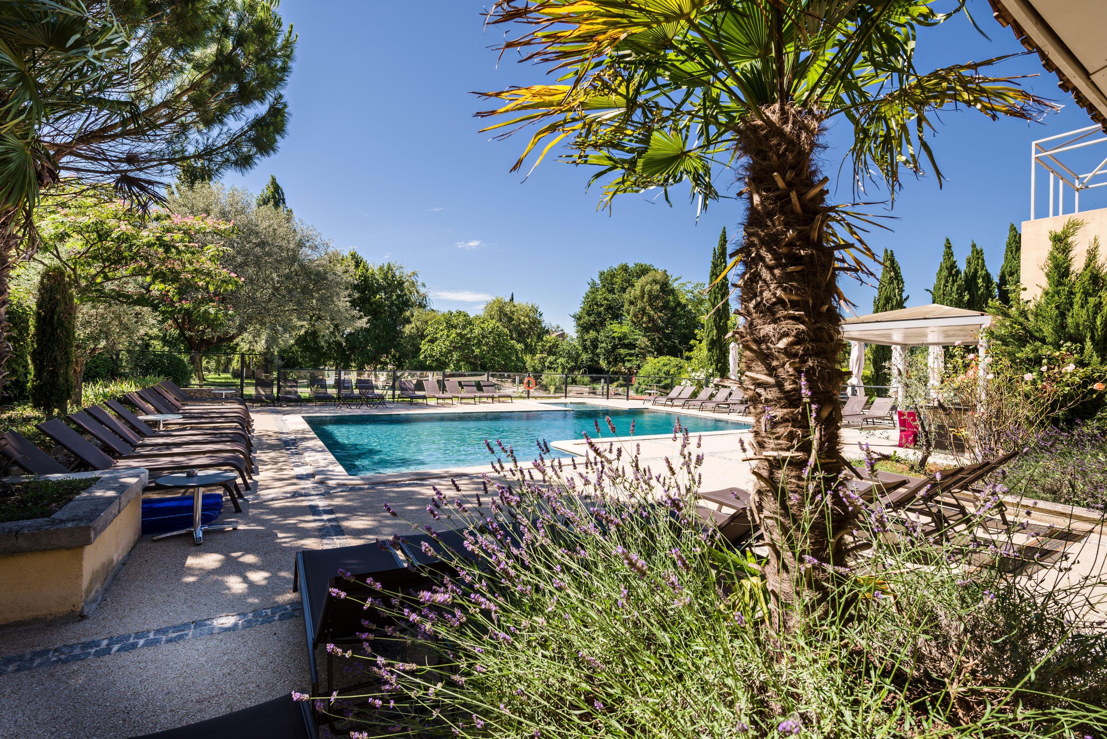 Sowell Hotels Domaine De La Petite Isle LʼIsle-sur-la-Sorgue Dış mekan fotoğraf