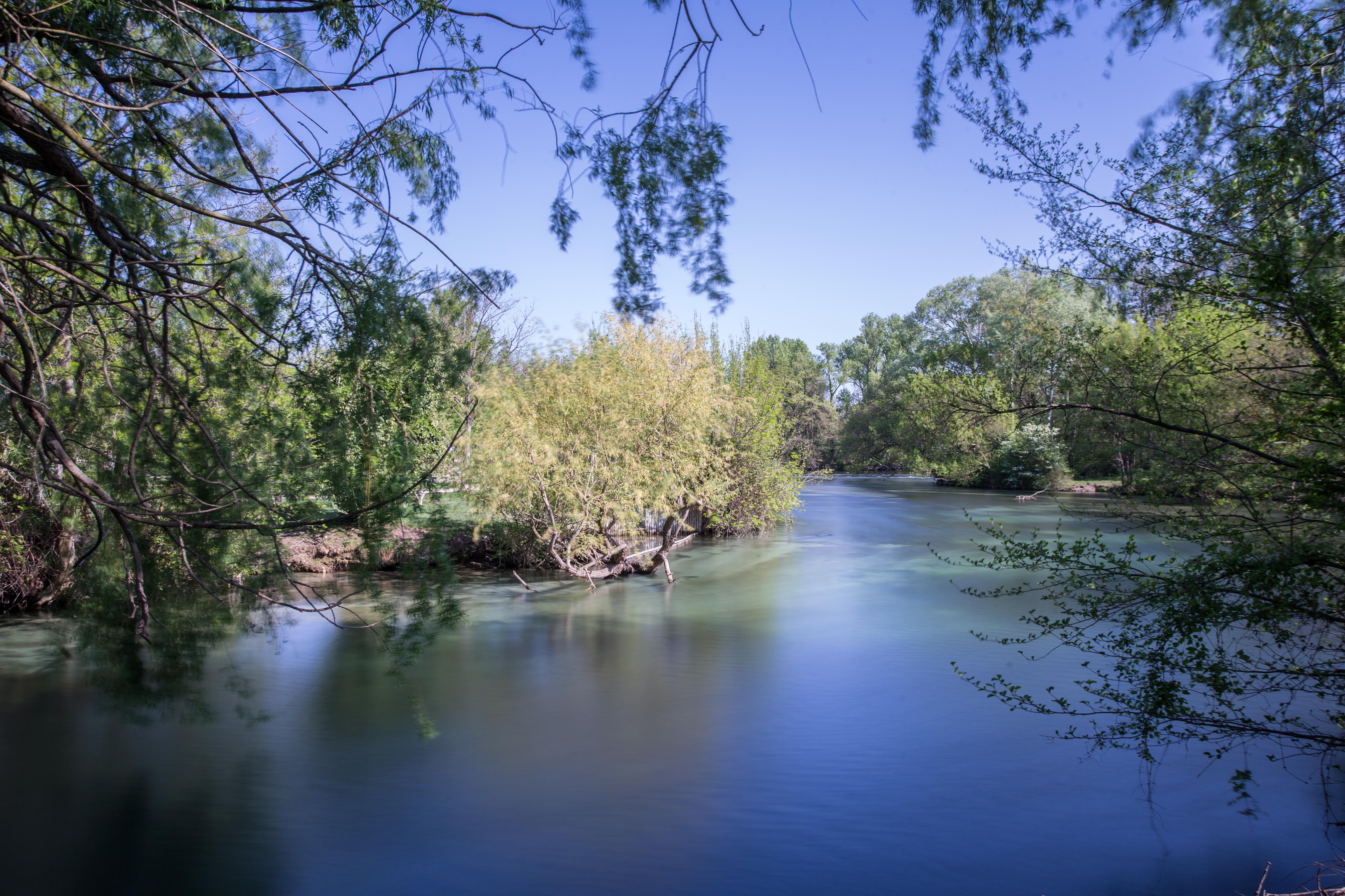 Sowell Hotels Domaine De La Petite Isle LʼIsle-sur-la-Sorgue Dış mekan fotoğraf